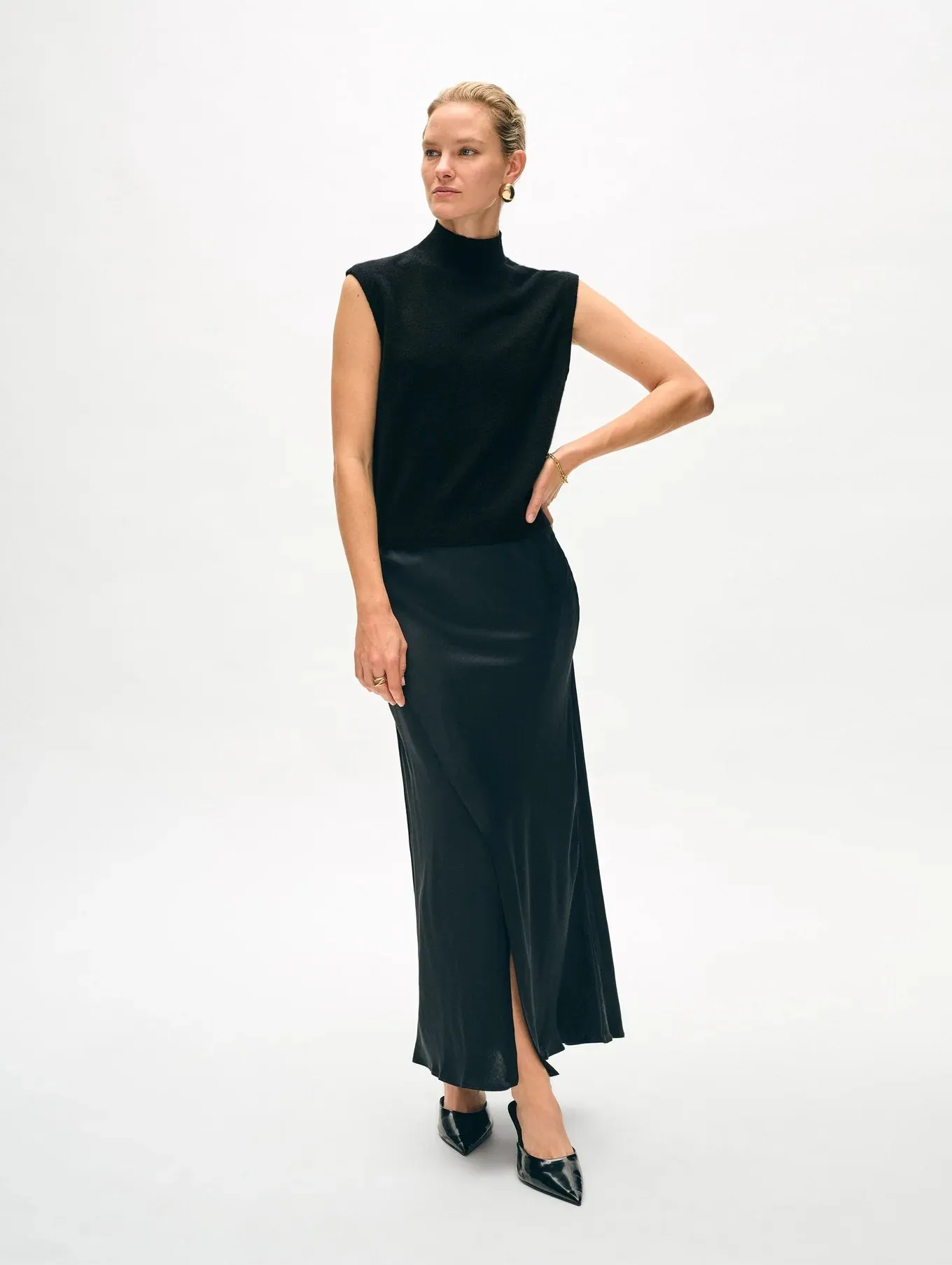 CASHMERE SLEEVELESS MOCKNECK 21067