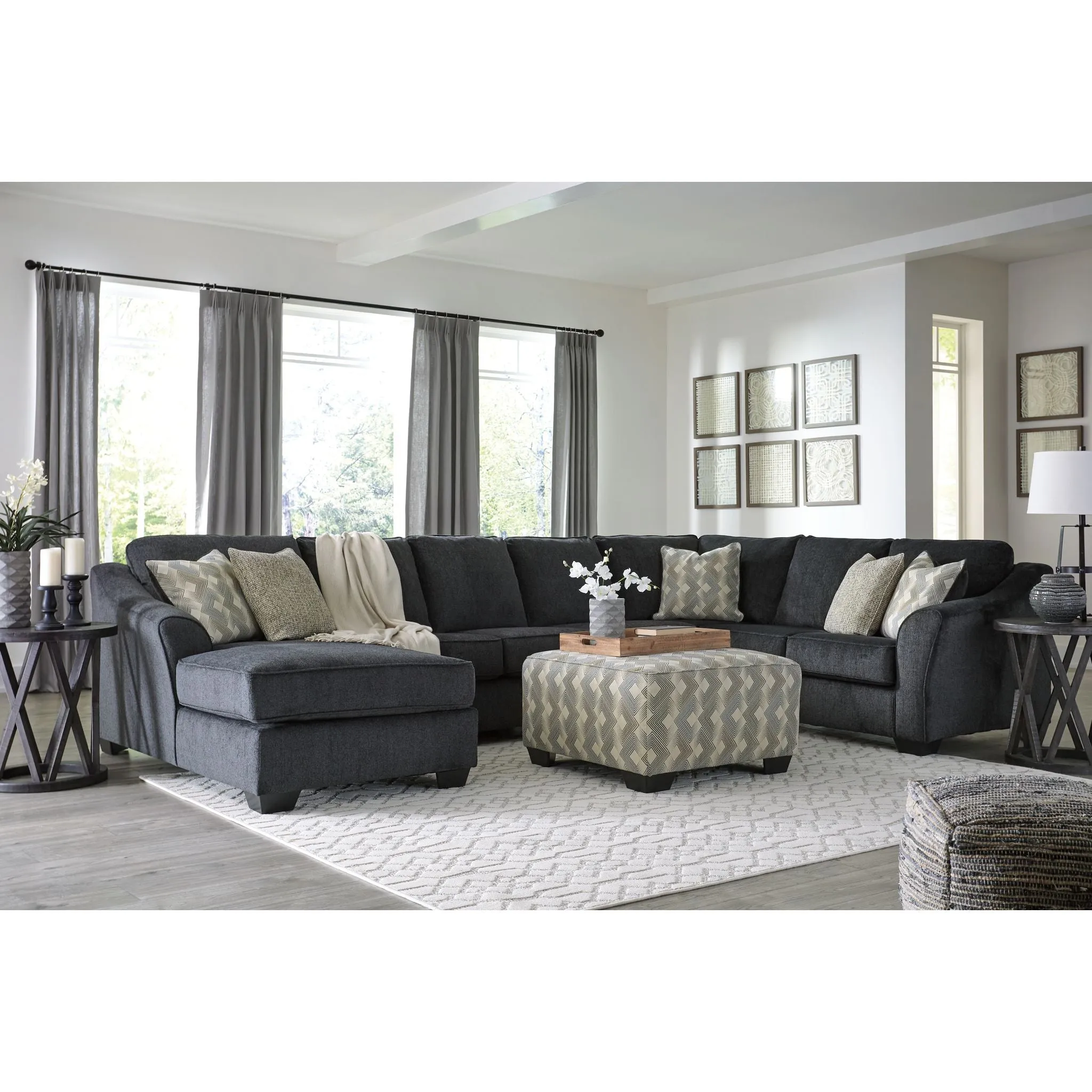 Eltmann 4 Piece Sectional with Chaise