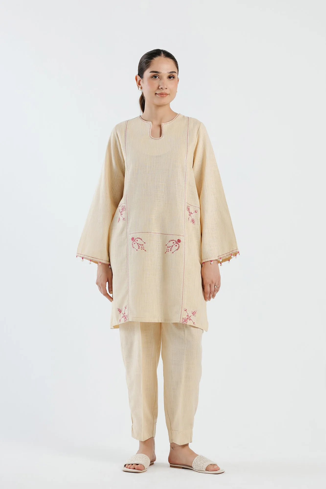 EMBROIDERED SUIT (E5121/102/225)