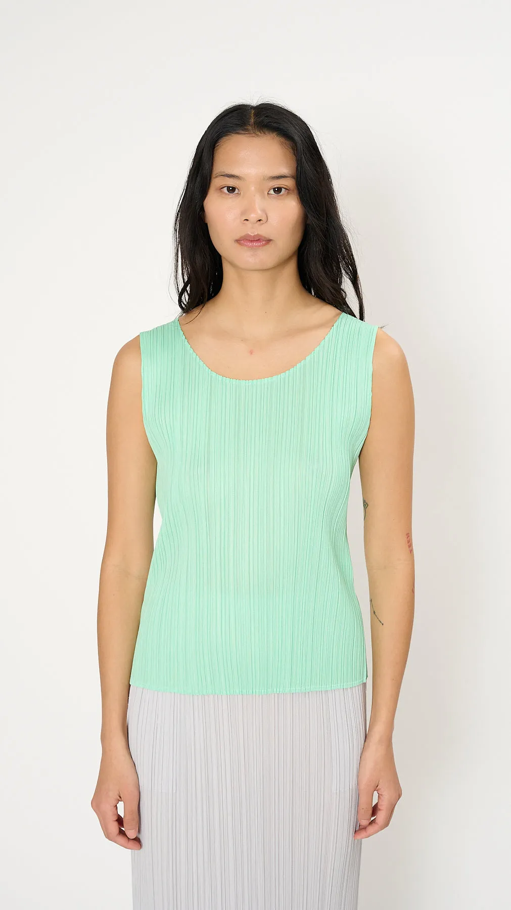 March Monthly Colors Top in Mint Green