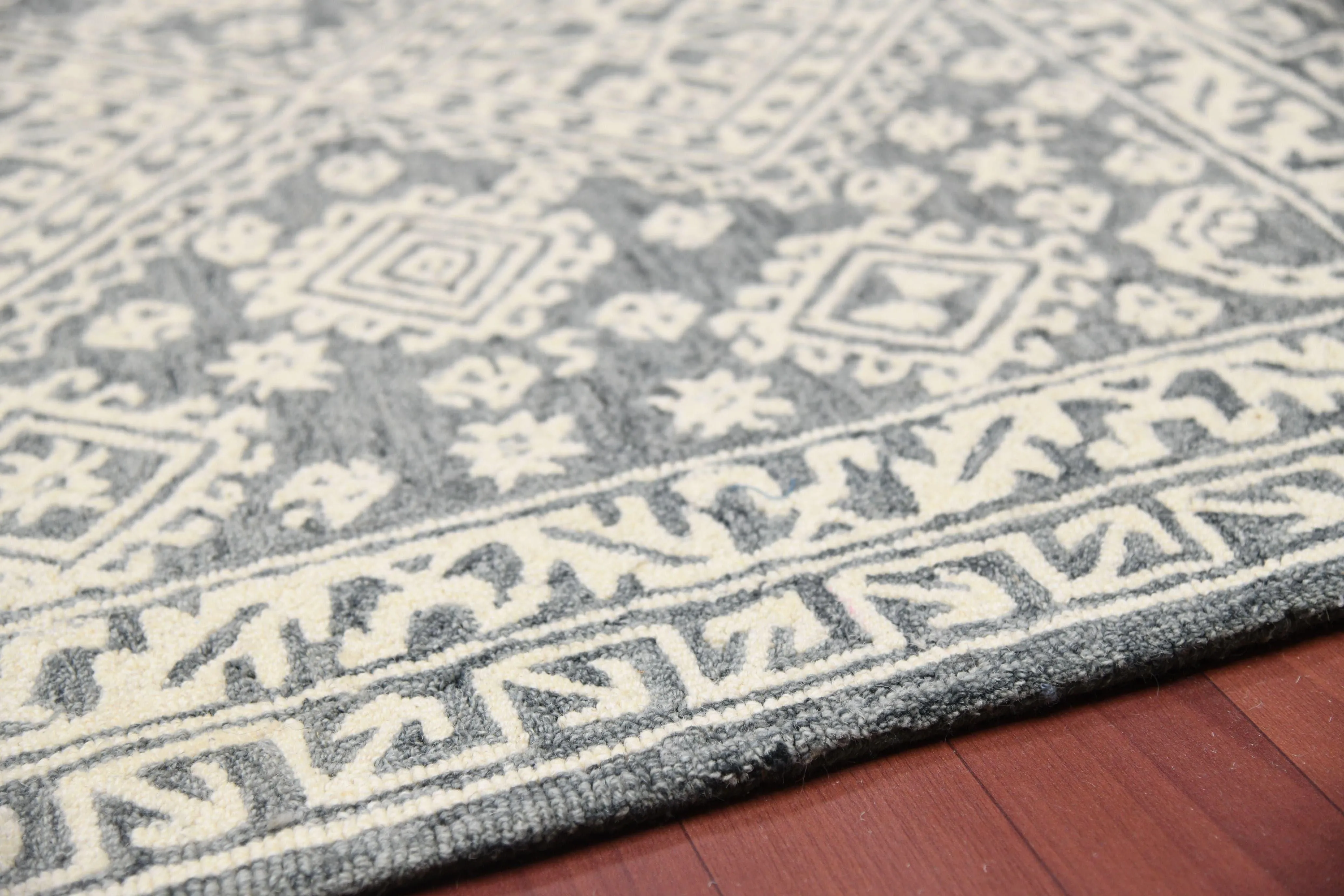 Slate Gray Wool Boston 4x6 Feet  Hand-Tufted Carpet - Rug
