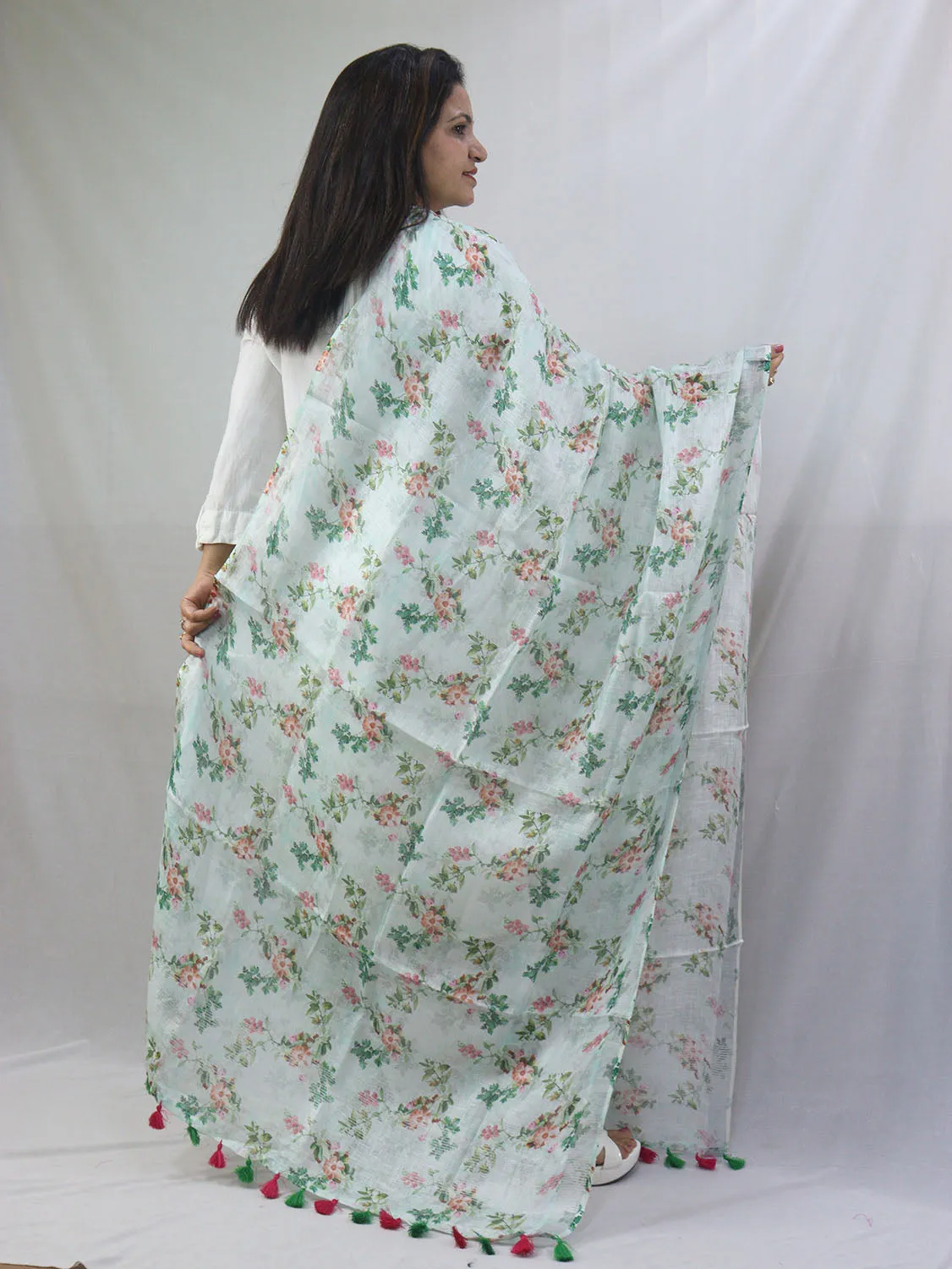 Stylish Green Linen Dupatta with Digital Print for Fashionable Look