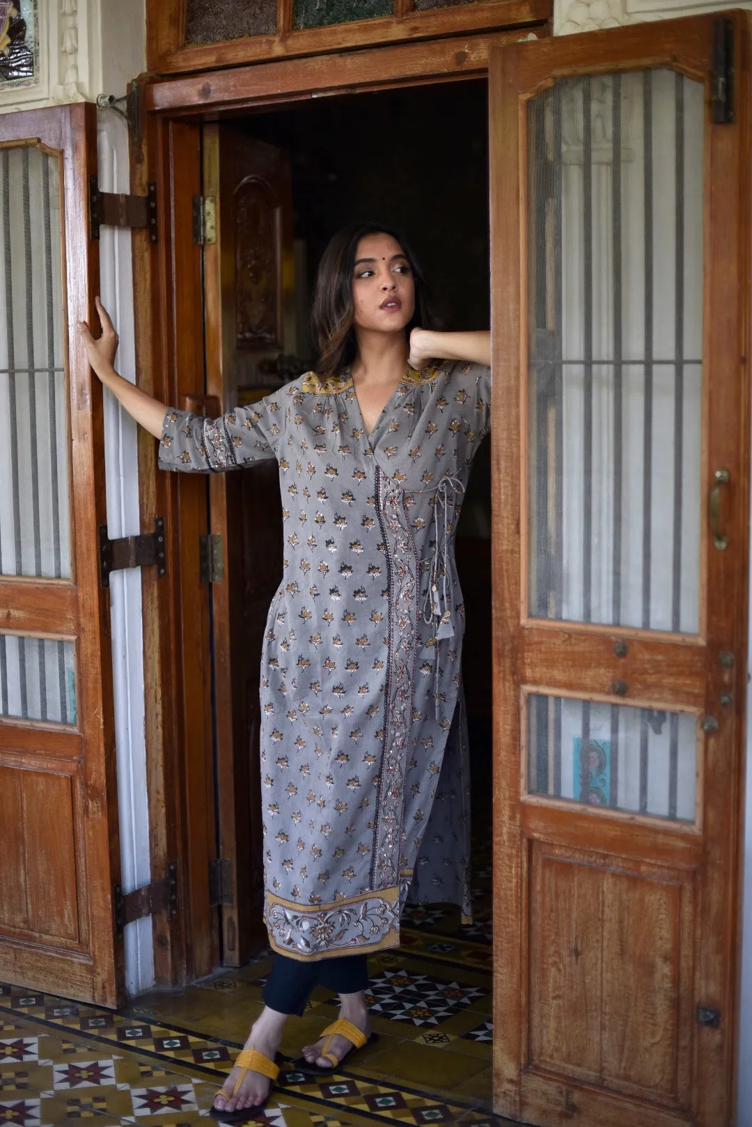 Taraasha Grey Dabu Block Print Cotton Kurta | Ray - Ethnic