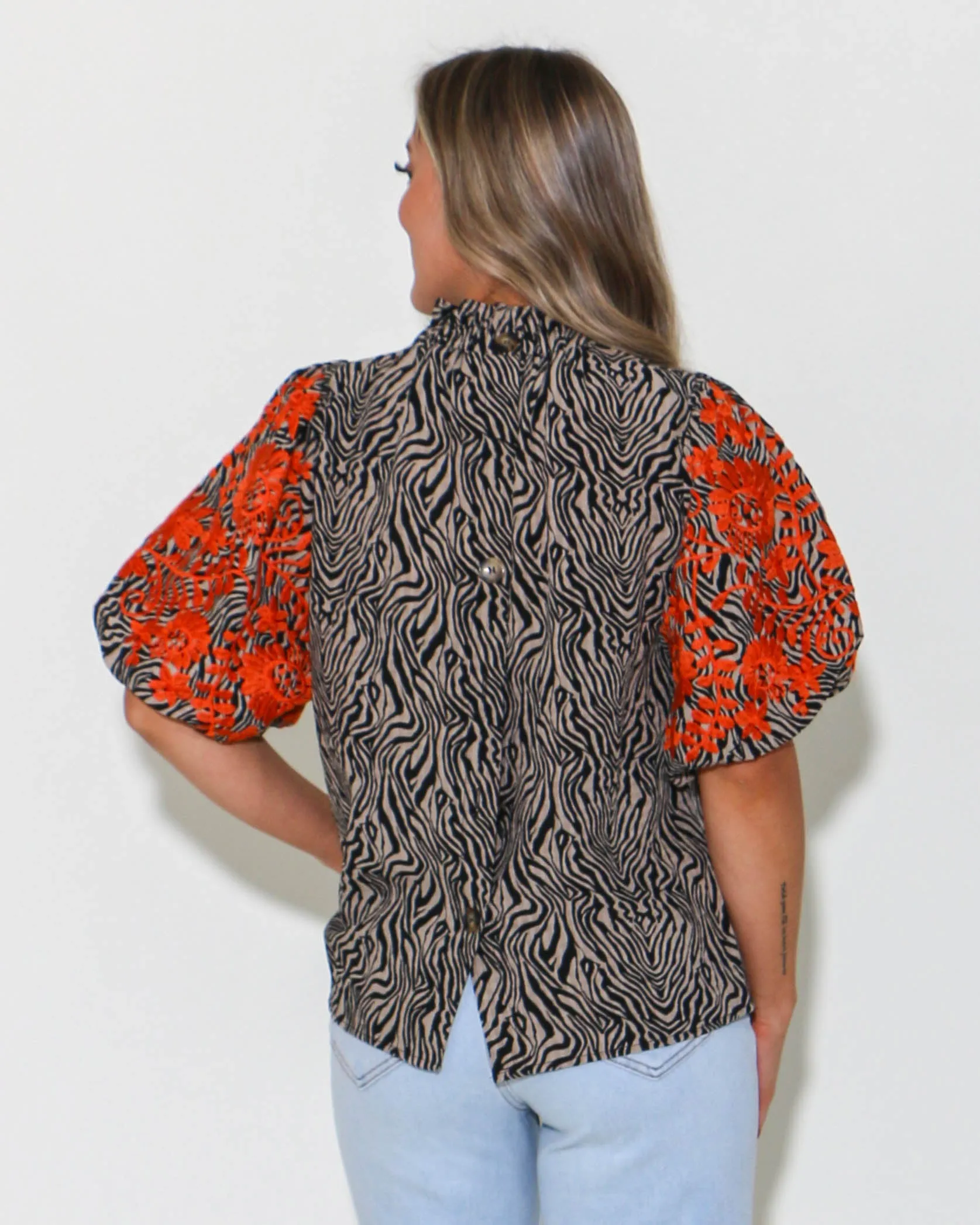 THML Embroidered Puff Sleeve Print Top in Taupe