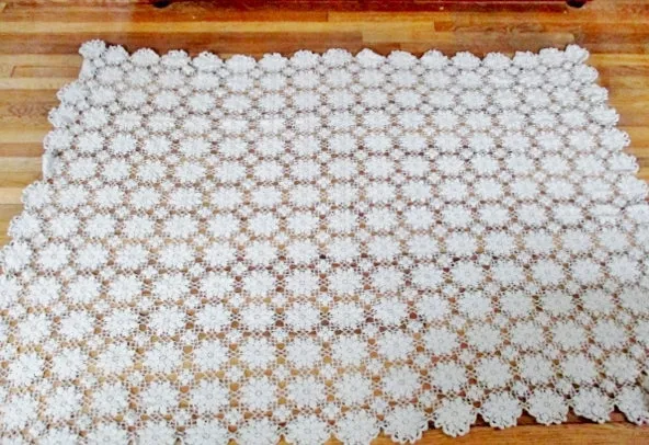 Vintage Crochet Coverlet Bedspread Cover Knit 84" WHITE CREME FULL DOUBLE